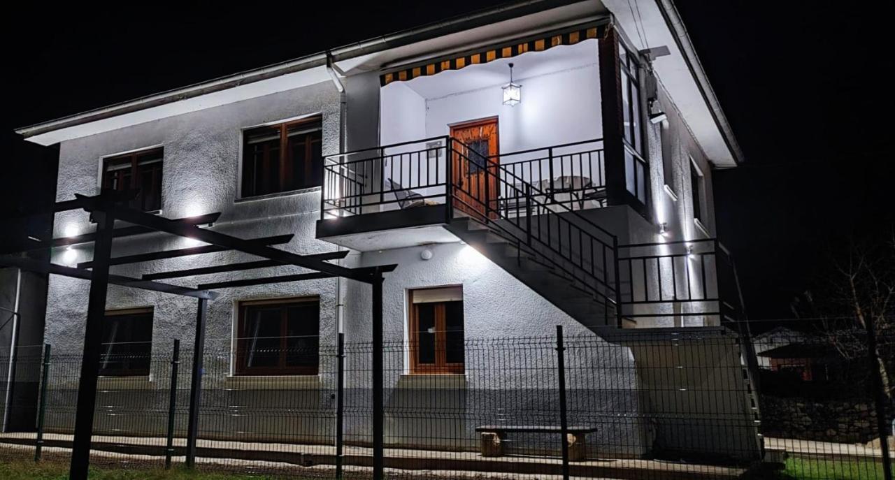 فيلا Casa Angela Las Fraguas المظهر الخارجي الصورة